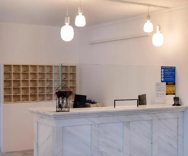 Aegeon מלון פארוס